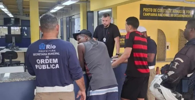 Flanelinhas que Cobravam até R$ 50 por Vaga são Detidos Perto do Maracanã Durante Evento Religioso