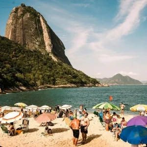 Rio de Janeiro é apontado como pior destino turístico em ranking internacional, mas Brasil bate recordes de visitação