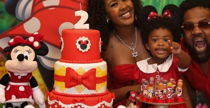 Xande de Pilares comemora 2 anos da filha Estrela com festa temática da Minnie e celebração dupla no Rio