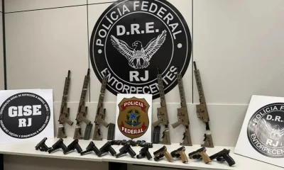 PF apreende 10 fuzis e 12 pistolas em ações na Via Dutra com destino ao Rio de Janeiro