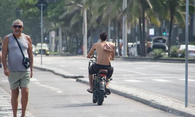 Ciclistas do Rio criticam decreto sobre bicicletas elétricas e patinetes, alegando impacto em trabalhadores e mobilidade