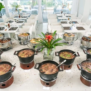 CDesign Hotel celebra São Jorge com Feijoada à Beira-Mar e Roda de Samba no Rio de Janeiro