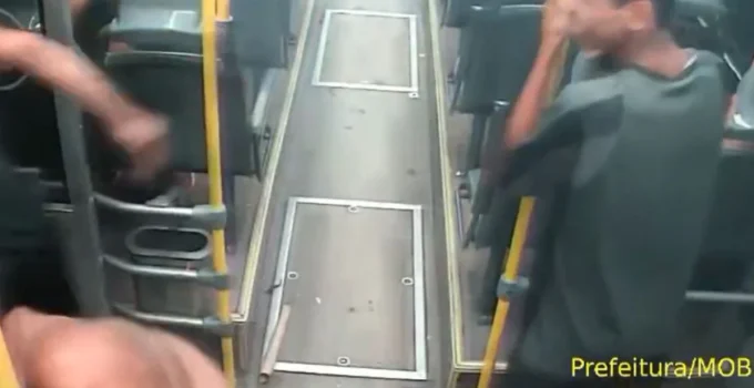 Homens são Presos por Soltar Rojão em Ônibus do BRT no Rio de Janeiro Após Identificação por Câmeras