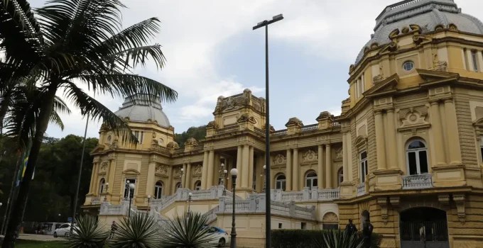 STF: Placar de 4 a 1 aponta para eleições indiretas no Rio de Janeiro após renúncia de Cláudio Castro