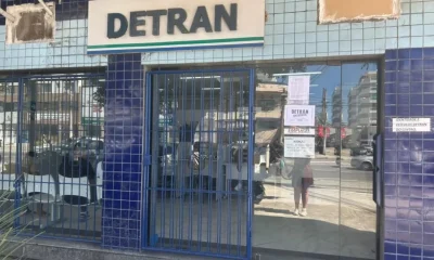 Funcionários do Detran-RJ Mantêm Greve Parcial Após Votação em Assembleia e Serviços Essenciais Seguem Afetados