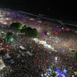 Show da Shakira no Rio: Prefeitura abre 4 mil vagas para ambulantes em Copacabana; saiba como se inscrever