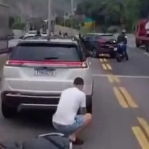 Tiroteio na Linha Amarela: Ação Policial Causa Pânico e Interdição em Trecho da Via Expressa Carioca