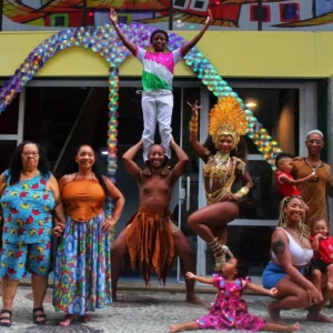 Espaço Diversidade: Família Negra Transforma Imóvel no Centro do Rio em Ponto de Cultura Afro-Brasileira com Samba e Gastronomia