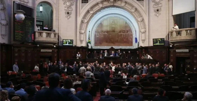 Governo Lula Articula Nome para Desbancar Direita no Rio de Janeiro em Eleição Indireta