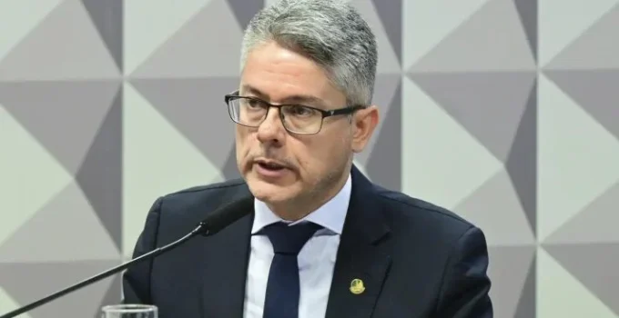 CPI do Crime Organizado: Ações Estatais Contínuas São Essenciais para Pacificar Favelas do RJ