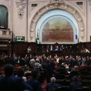 Alerj marca nova eleição para presidência da Casa para sexta-feira (17) após anulação de votação anterior