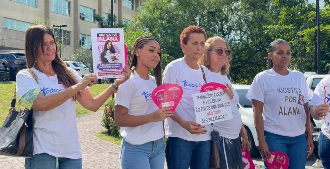 Mãe de jovem esfaqueada em São Gonçalo clama por justiça: 'Queria que ele ficasse 50 anos preso'