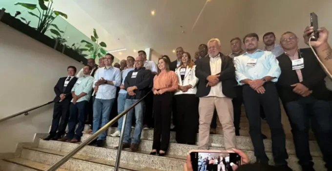 Cabo Frio sedia encontro de prefeitos do RJ para defender royalties do petróleo contra possível redistribuição pelo STF