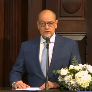 Governador em Exercício do RJ, Ricardo Couto, Demite Mais de 90 Servidores e Inicia Auditoria em Contratos de R$ 81 Bilhões