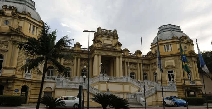 Crise Política no Rio de Janeiro: Revista The Economist Alerta o Brasil sobre Instabilidade e Crime Organizado