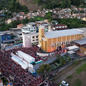São Jorge: Trens da SuperVia circularão mais cedo para atender fiéis em Quintino e festa tradicional
