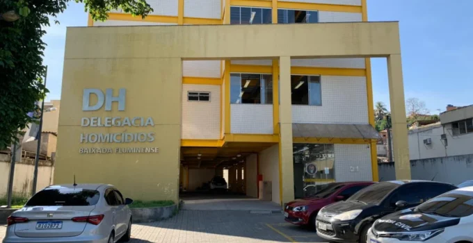 Arsenal de Guerra Descoberto em Residência no Complexo do Caju, Zona Norte do Rio de Janeiro