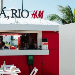 H&M Chega ao Rio com Cultura, Brindes e Ocupação Urbana para Celebrar Estreia