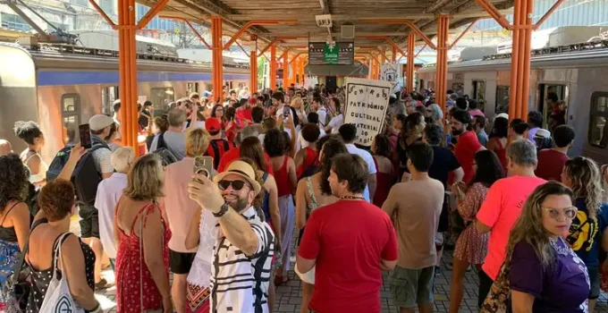 Trem do Choro celebra 13ª edição no Rio de Janeiro com homenagem a Nilze Carvalho