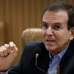 Pesquisa Paraná: Eduardo Paes lidera disputa pelo Governo do Rio e pode vencer no 1º turno