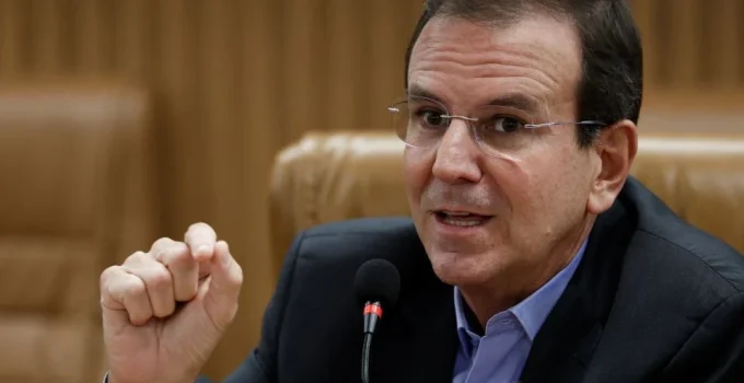 Pesquisa Paraná: Eduardo Paes lidera disputa pelo Governo do Rio e pode vencer no 1º turno