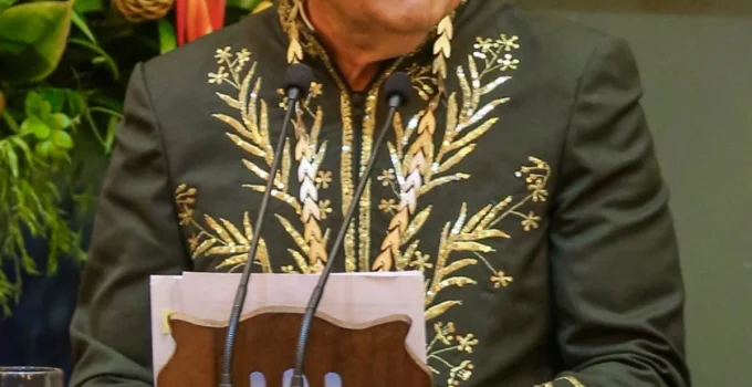 Milton Hatoum toma posse na Academia Brasileira de Letras como o primeiro imortal amazonense