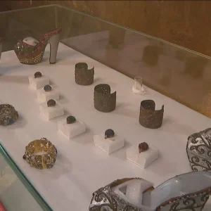 Museu Carmen Miranda no Rio de Janeiro celebra a 'Pequena Notável' com acervo renovado e experiências imersivas