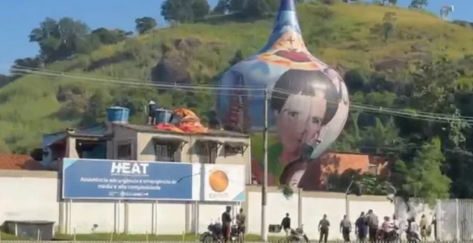 Balão de 20 metros cai em hospital de São Gonçalo, causa pânico e interrupção de atendimentos