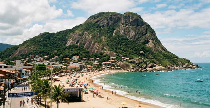 Rio das Ostras: Praias, Jazz e Arqueologia Milenar na Costa do Sol Fluminense