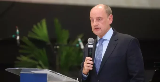 Ricardo Couto exonera chef Eloi dos Santos Leite, responsável pelas cozinhas dos palácios Guanabara e Laranjeiras