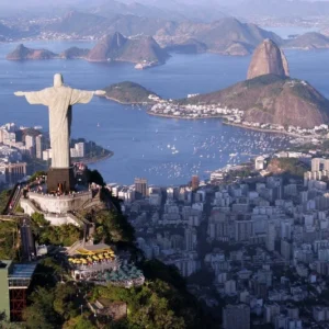 Rio de Janeiro lidera turismo internacional no Brasil com crescimento expressivo em 2026