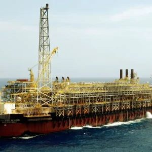 Fecomércio-RJ: Redistribuição de Royalties é Ameaça à Economia Fluminense e Pode Eliminar 311 Mil Empregos