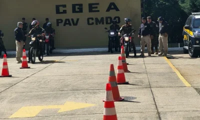 PRF capacita motociclistas do Exército Brasileiro em pilotagem defensiva e segurança no trânsito no RJ