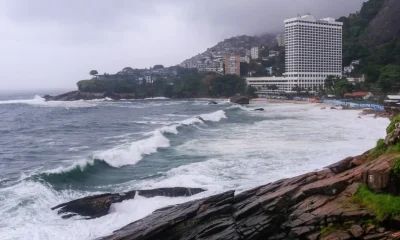 Alerta de Ressaca no Rio de Janeiro: Ondas de até 3 metros e Previsão de Chuva para o Fim de Semana