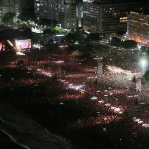 Shakira em Copacabana: Show Histórico Reúne 2 Milhões e Impulsiona Economia do Rio em R$ 800 Milhões