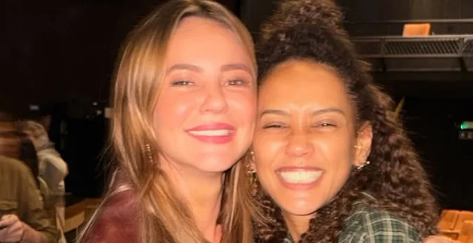 Paolla Oliveira prestigia estreia de Taís Araújo no teatro com monólogo 'Mudando de Pele' no Rio
