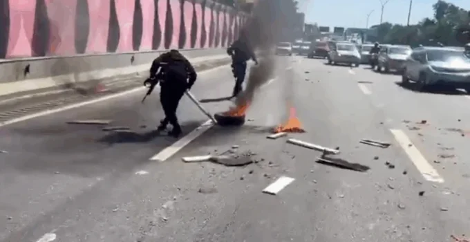 Tiroteio no Complexo da Maré fecha Linha Vermelha no Rio: Operação Policial Deixa um Morto e 41 Escolas Fecham