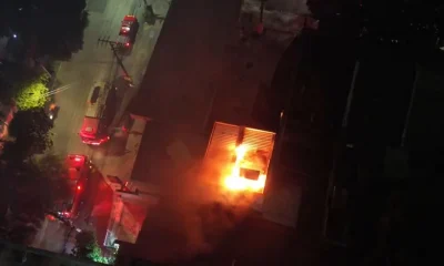 Incêndio de Grandes Proporções Destrói Loja de Conveniência em Posto de Combustíveis na Tijuca, Rio de Janeiro