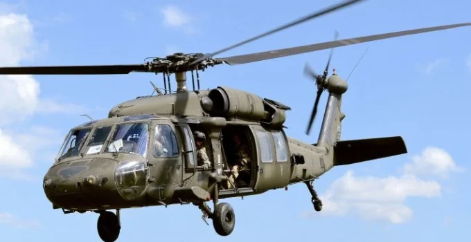 Governo do RJ suspende compra milionária de helicóptero Black Hawk após suspeitas em licitação