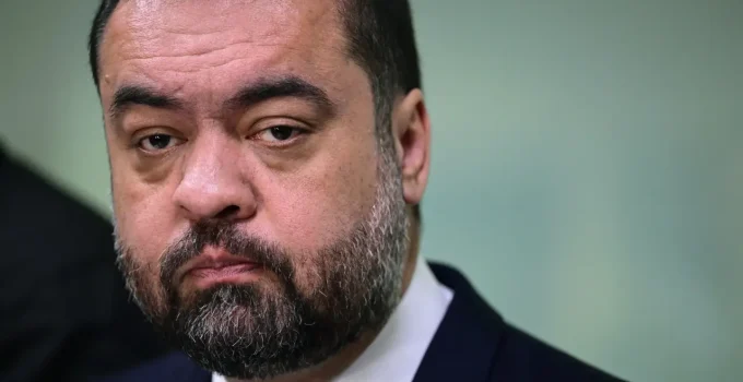 Justiça do Rio suspende segurança pessoal estendida a familiares de ex-governadores, incluindo parentes de Cláudio Castro
