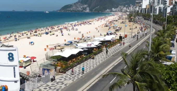 Ipanema entre as melhores praias do mundo: quiosques contam a história e a boemia do cartão-postal carioca