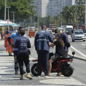 Câmara do Rio Debate Regras para Patinetes e Bicicletas Elétricas e Impactos no Turismo da Cidade
