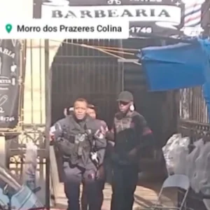 Policial Militar é Baleado na Virilha Durante Tentativa de Abordagem no Rio Comprido; Bandidos Fugiram