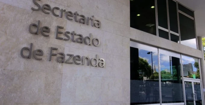 Governo do RJ demite quase 40 servidores da Fazenda após operação da PF contra esquema na Refit