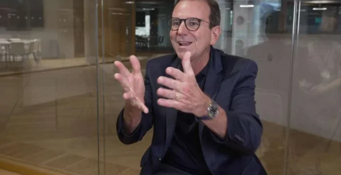Eduardo Paes confirma candidatura ao governo do Rio em 2026 e critica gestão atual