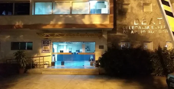 Turista Americano é Espancado Durante Assalto em Elevado do Rio de Janeiro; Grupo Voltava da Pedra do Sal