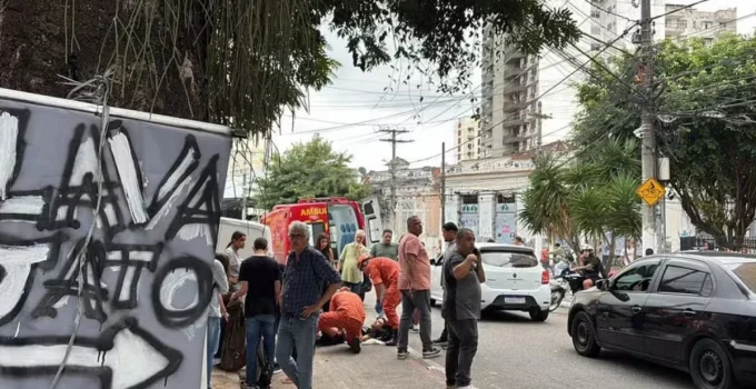 UFF Afasta Aluno que Esfaqueou Colegas Após Discussão em Sala de Aula em Niterói