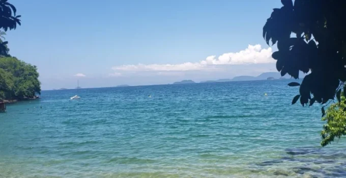 Sesc RJ expande atuação na Costa Verde com novo hotel em Angra dos Reis, reforçando o turismo social