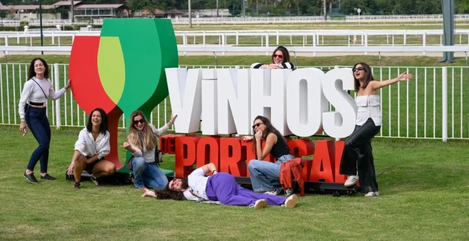 Vinhos de Portugal 2024: Evento no Rio de Janeiro traz safras históricas e estreia do Chefs on Fire no Jockey Club