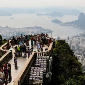 Turismo Internacional no Rio de Janeiro Dispara 18,1% e Ultrapassa 1 Milhão de Visitantes nos Primeiros Quatro Meses de 2026